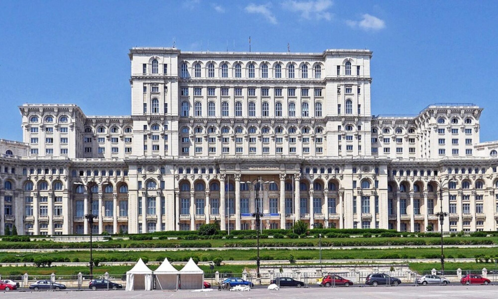 palais du parlement bucarest roumanie