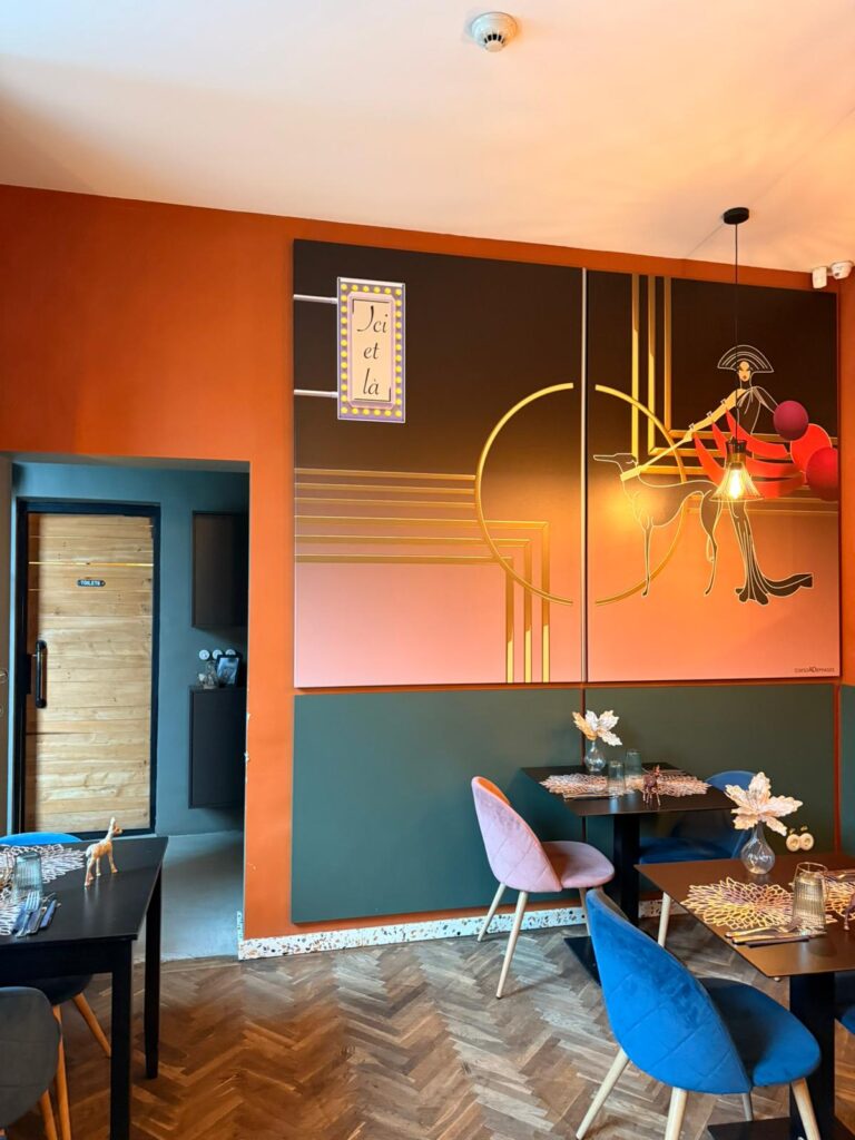 salle restaurant ici et la 